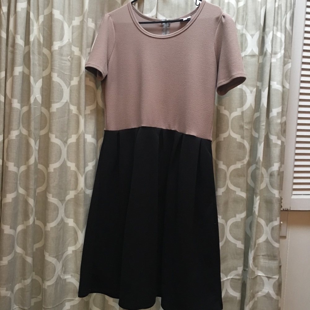 Lularoe Amelia